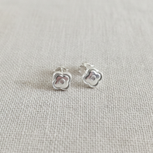 Fleuré Stud Earrings