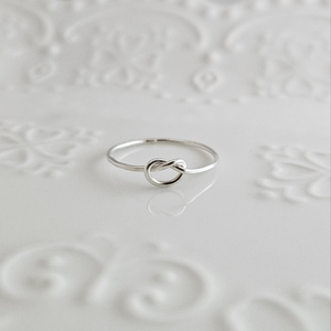 Delicate Knot Ring - Sterling Silver