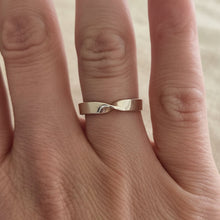 Cora Ring