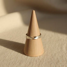 Cora Ring