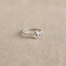Fleuré Stackable Ring - Aura