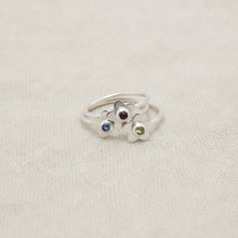 Bague empilable à 5 pétales avec pierre de naissance