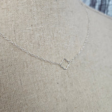 Fleuré Delicate Link Necklace