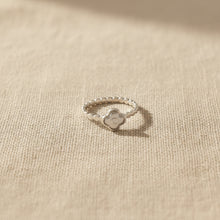 Fleuré Stackable Ring