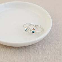 Bague empilable à 5 pétales avec pierre de naissance