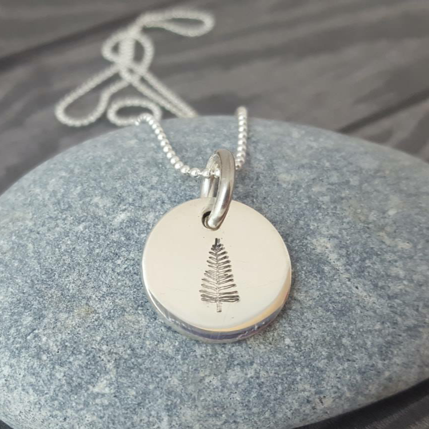 Evergreen necklace 2025